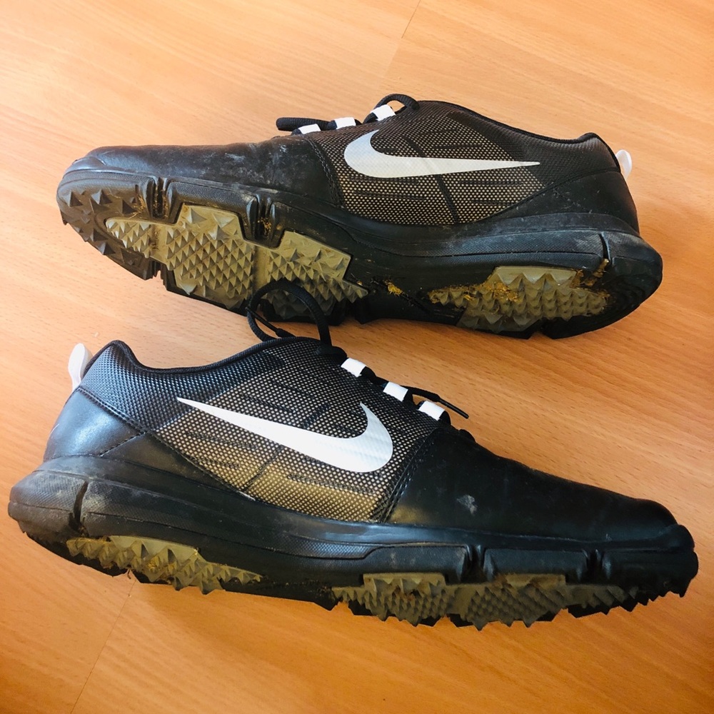 Men’s Nike Explorer SL